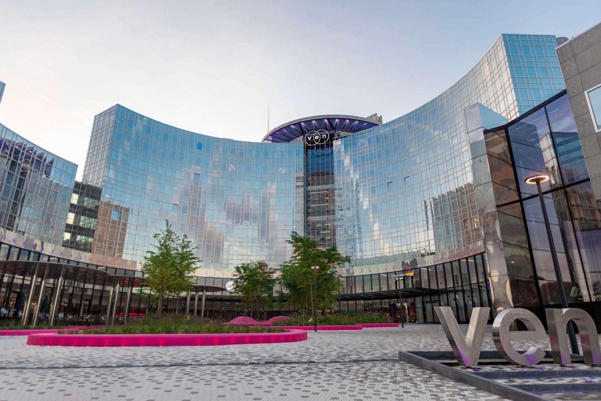 Park Inn By Radisson Amsterdam City West Esterno foto Von