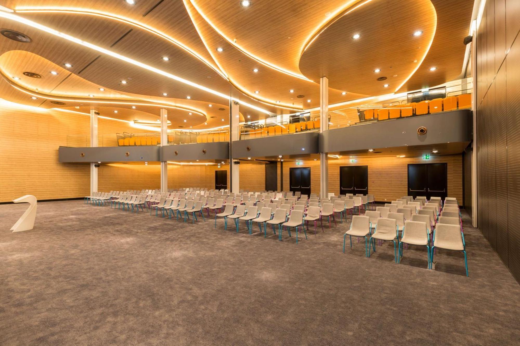 Park Inn By Radisson Amsterdam City West Esterno foto The interior of the building
